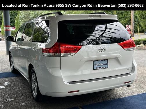 2014 Toyota Sienna LE