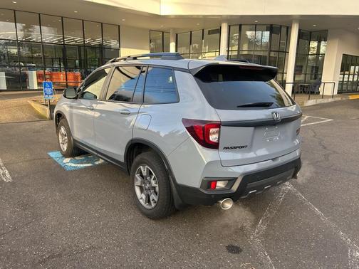 2023 Honda Passport AWD TrailSport