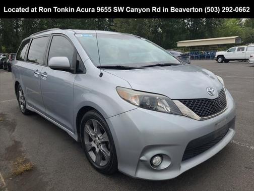 2013 Toyota Sienna SE