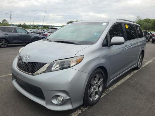 2013 Toyota Sienna SE