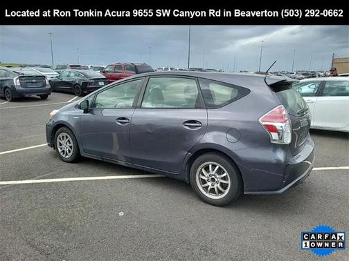 2015 Toyota Prius v Four