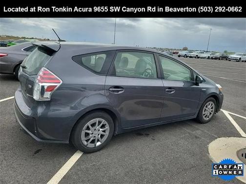 2015 Toyota Prius v Four