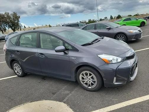 2015 Toyota Prius v Four