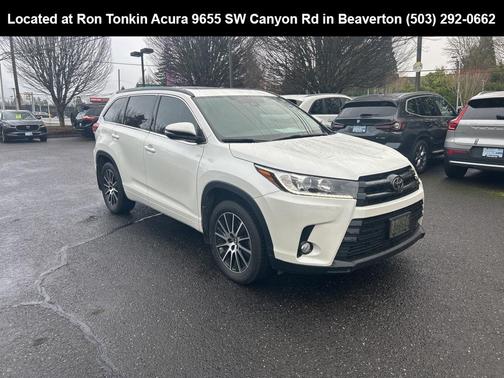 2017 Toyota Highlander SE