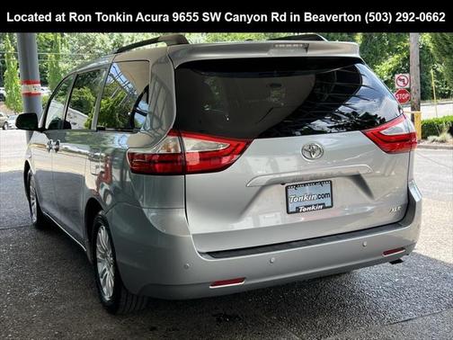 2015 Toyota Sienna XLE