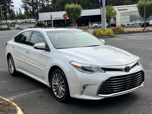 2016 Toyota Avalon Hybrid Limited