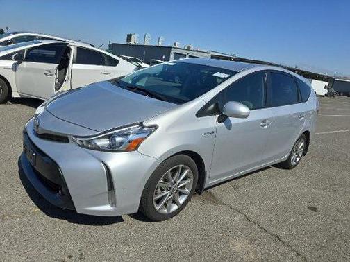 2016 Toyota Prius v Five