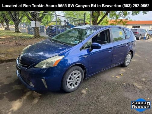 2014 Toyota Prius v Three