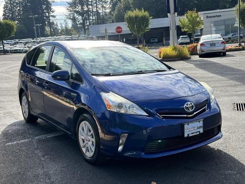 2014 Toyota Prius v Three