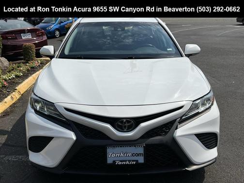 2020 Toyota Camry SE