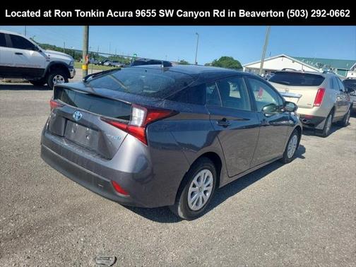 2020 Toyota Prius LE