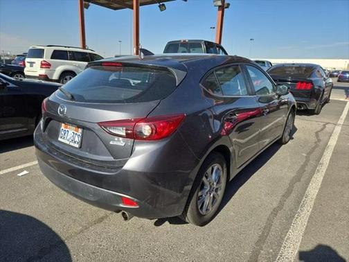 2016 Mazda Mazda3 i Grand Touring
