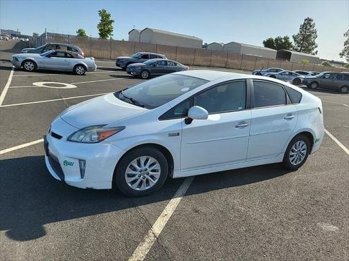 2014 Toyota Prius Plug-in Advanced
