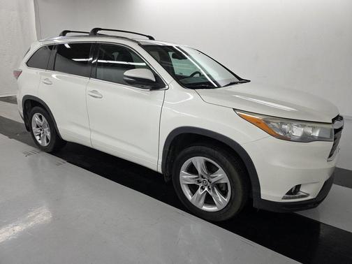 2016 Toyota Highlander Limited Platinum