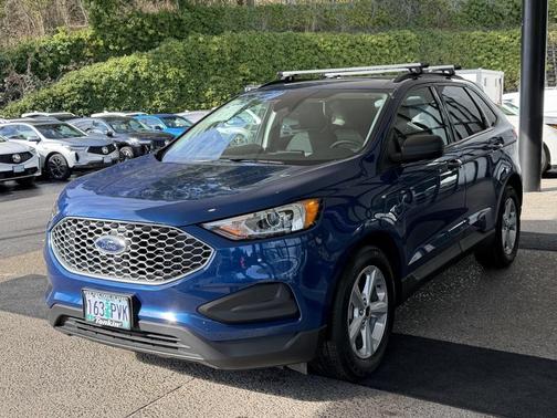 2023 Ford Edge SE