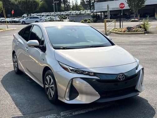 2019 Toyota Prius Prime Plus