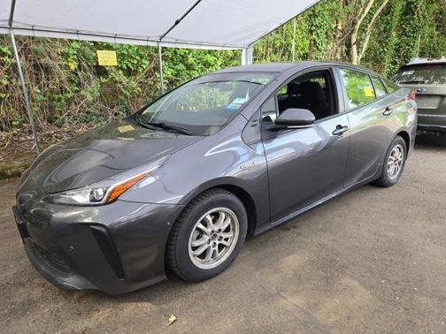2021 Toyota Prius LE