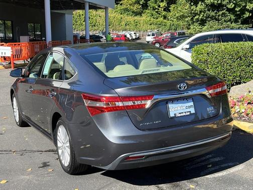 2014 Toyota Avalon Hybrid XLE Touring