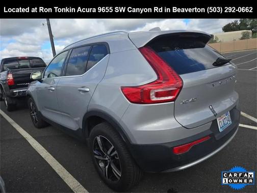 2024 Volvo XC40 B5 Core