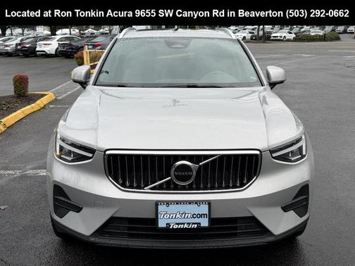 2024 Volvo XC40 B5 Core
