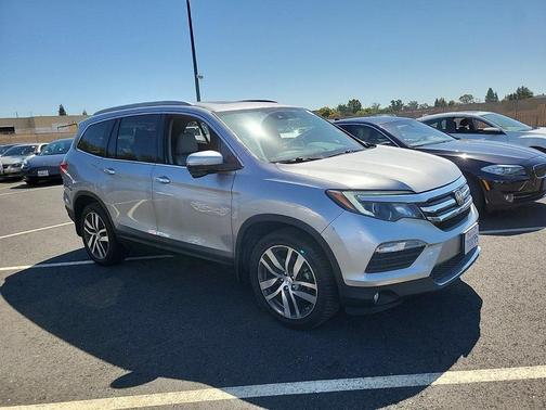 2017 Honda Pilot Touring