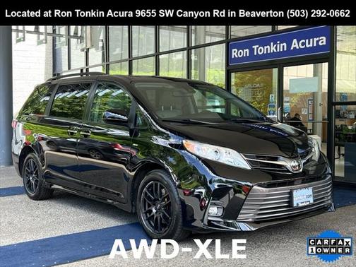 2020 Toyota Sienna XLE