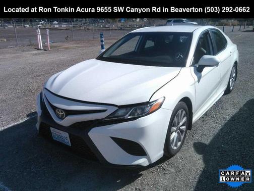 2020 Toyota Camry SE