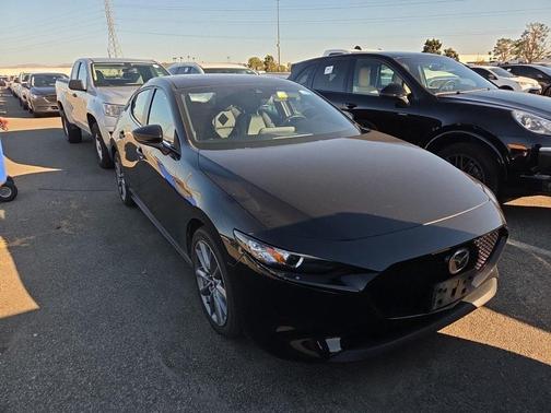 2022 Mazda Mazda3 FWD w/Preferred Package