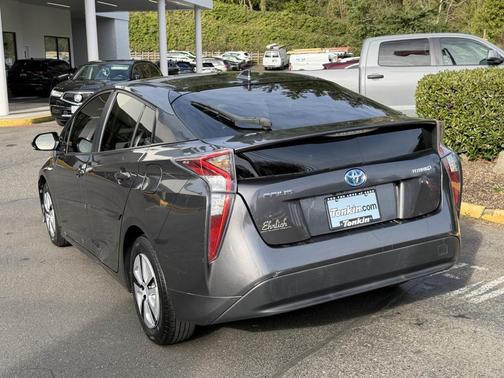 2017 Toyota Prius Four