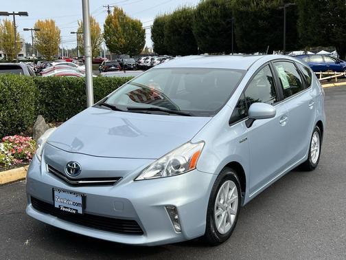 2013 Toyota Prius v Three