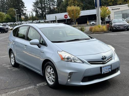 2013 Toyota Prius v Three
