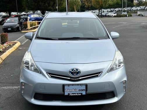 2013 Toyota Prius v Three