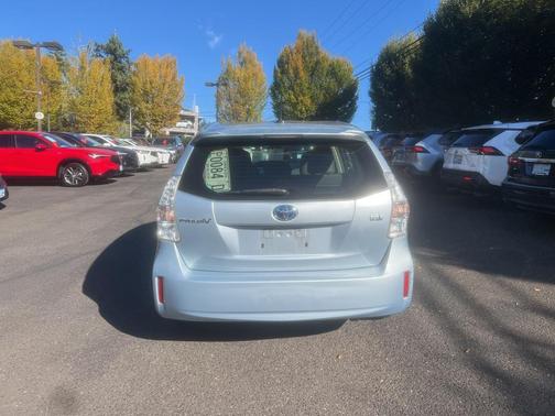 2013 Toyota Prius v Three