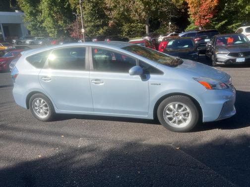 2013 Toyota Prius v Three