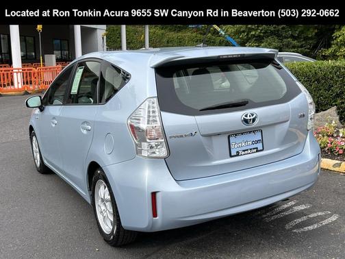 2013 Toyota Prius v Three