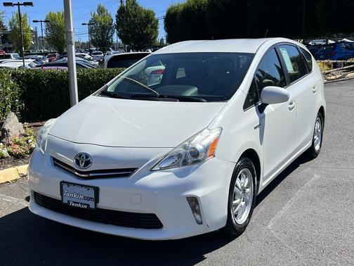 2013 Toyota Prius v Three