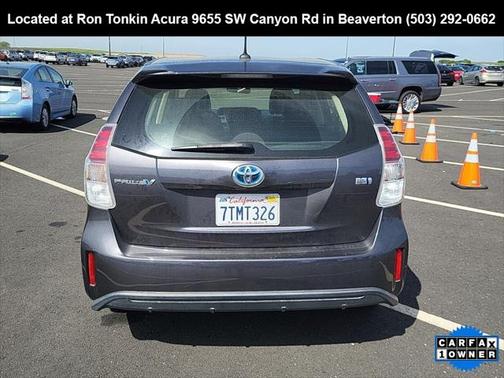 2016 Toyota Prius v Three