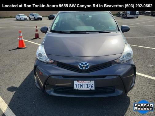 2016 Toyota Prius v Three