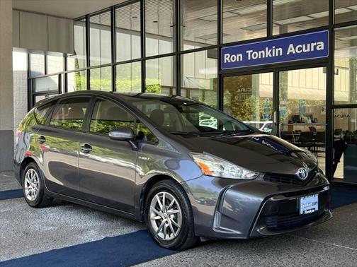 2016 Toyota Prius v Three