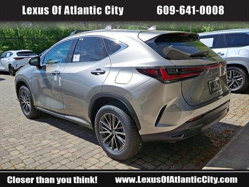 2025 Lexus NX 350h Premium