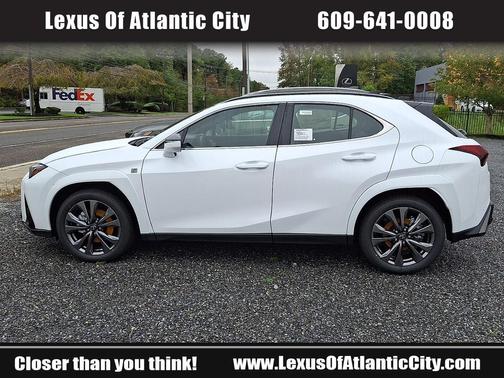 2025 Lexus UX 300h F SPORT Design