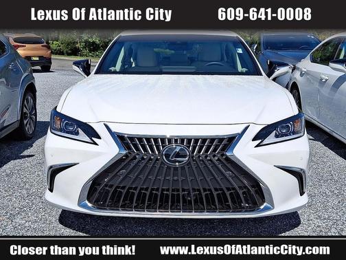 2025 Lexus ES 300h Base