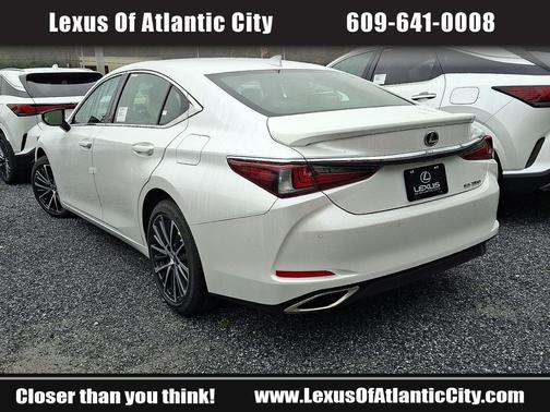 2025 Lexus ES 350 Base