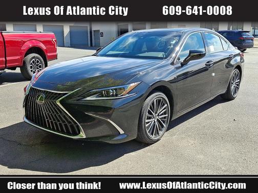 2025 Lexus ES 300h Base