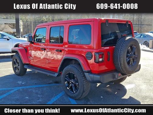 2023 Jeep Wrangler 4-Door Sahara Altitude 4x4