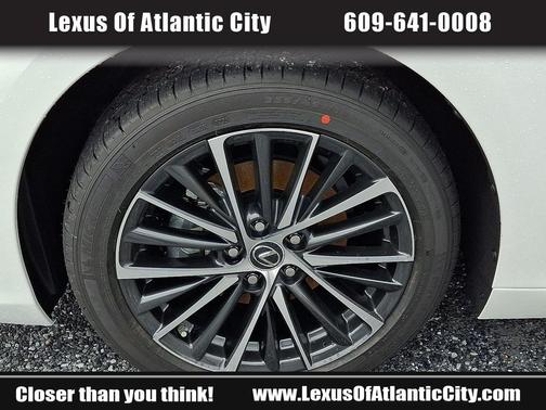 2025 Lexus ES 350 Base