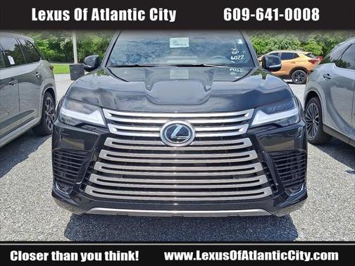2025 Lexus LX 700h Luxury