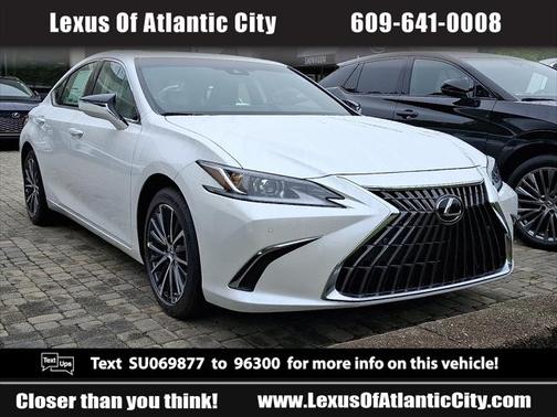 2025 Lexus ES 300h Base