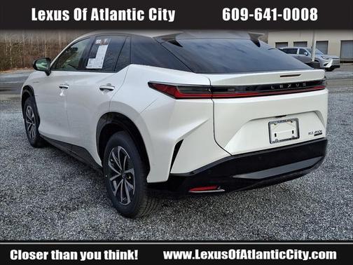 2025 Lexus RZ 450e Premium AWD w/18" Wheels