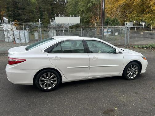 2017 Toyota Camry XLE